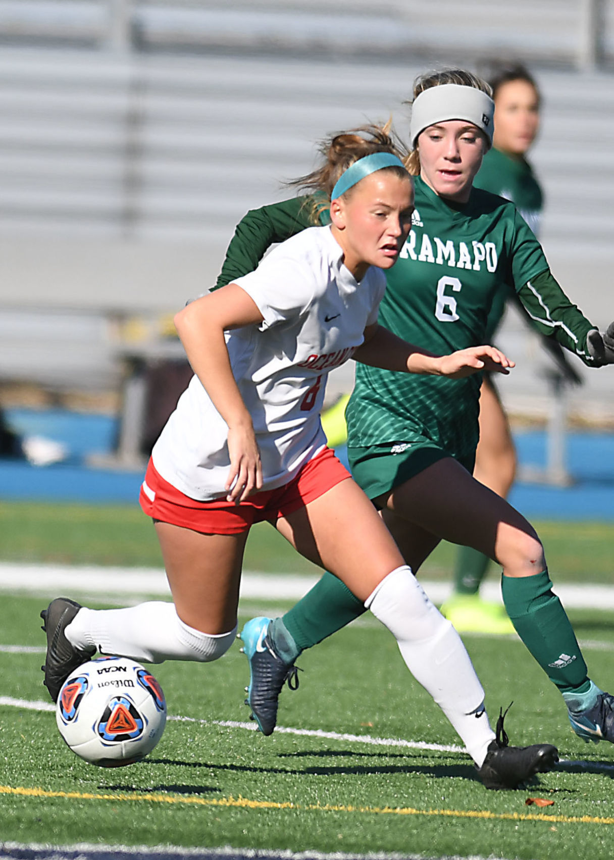 111719_spt_ocgirlssoccer00123714